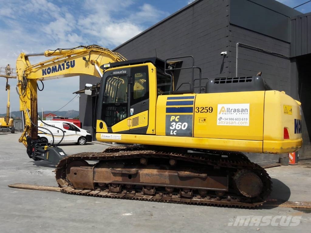 Komatsu PC360LC-10 حفارات زحافة