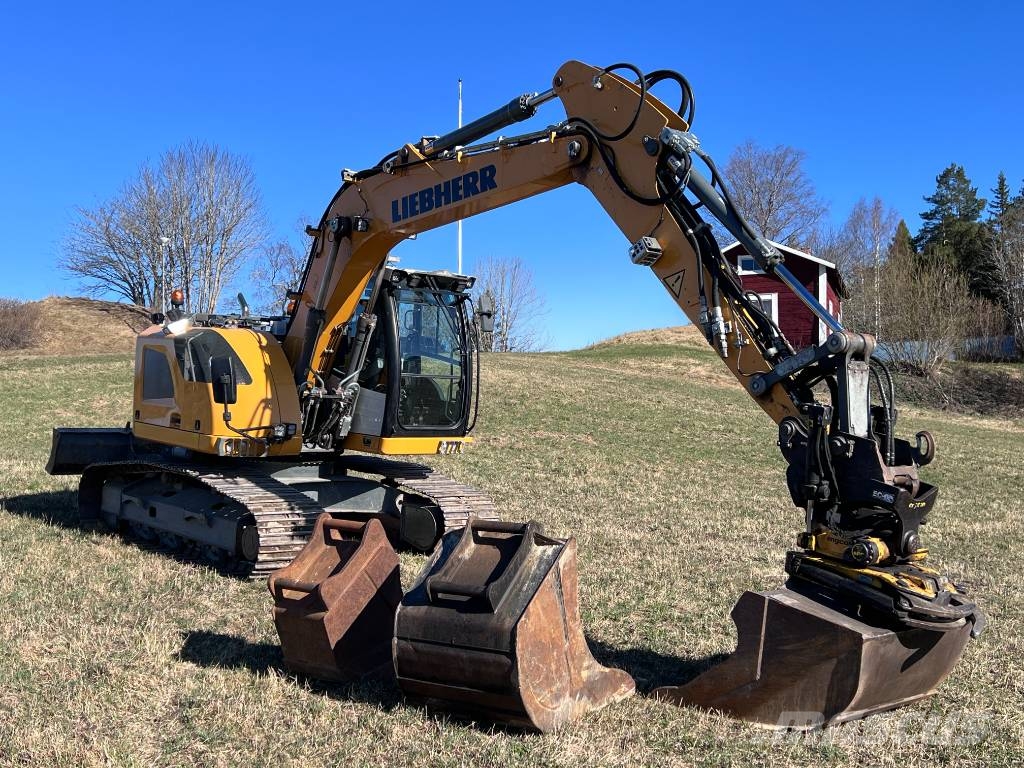Liebherr R914 Compact EC-oil 3 skopor Bandgrävare