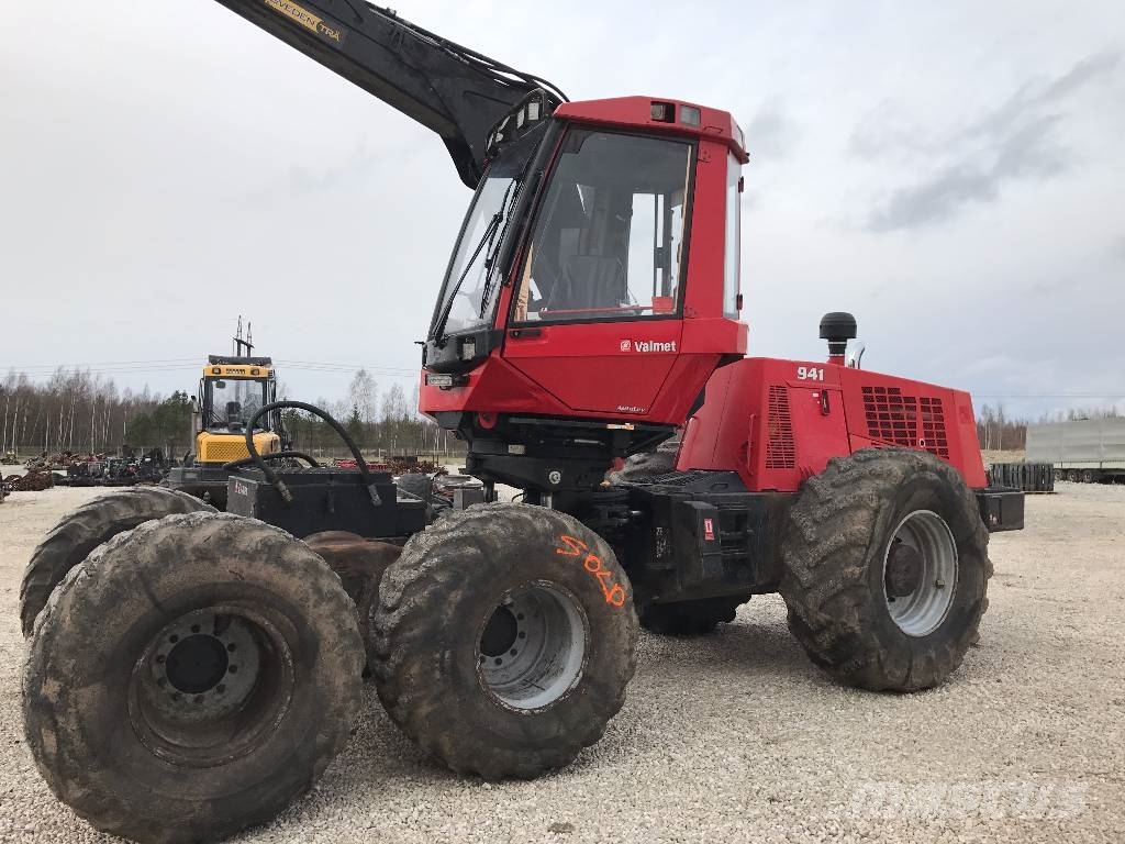 Valmet 941 in spareparts Θεριζοαλωνιστικές μηχανές