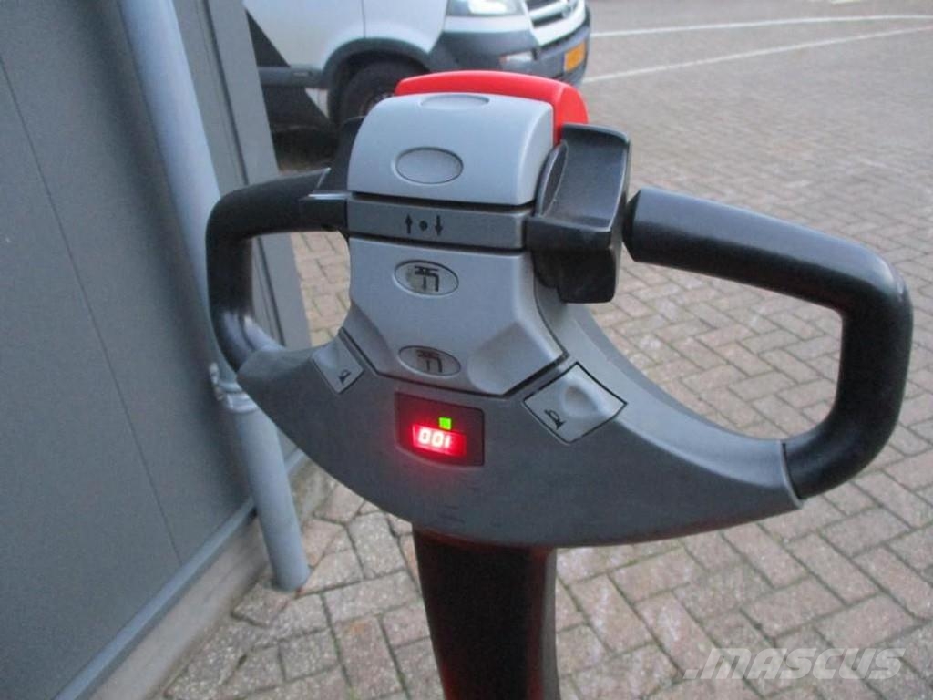 BT LWE160 Lavansiirtotrukit