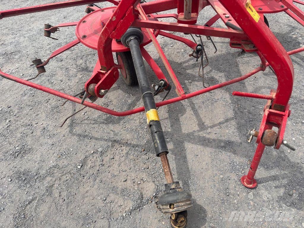 Lely Lotus 300 Pöyhimet ja haravat