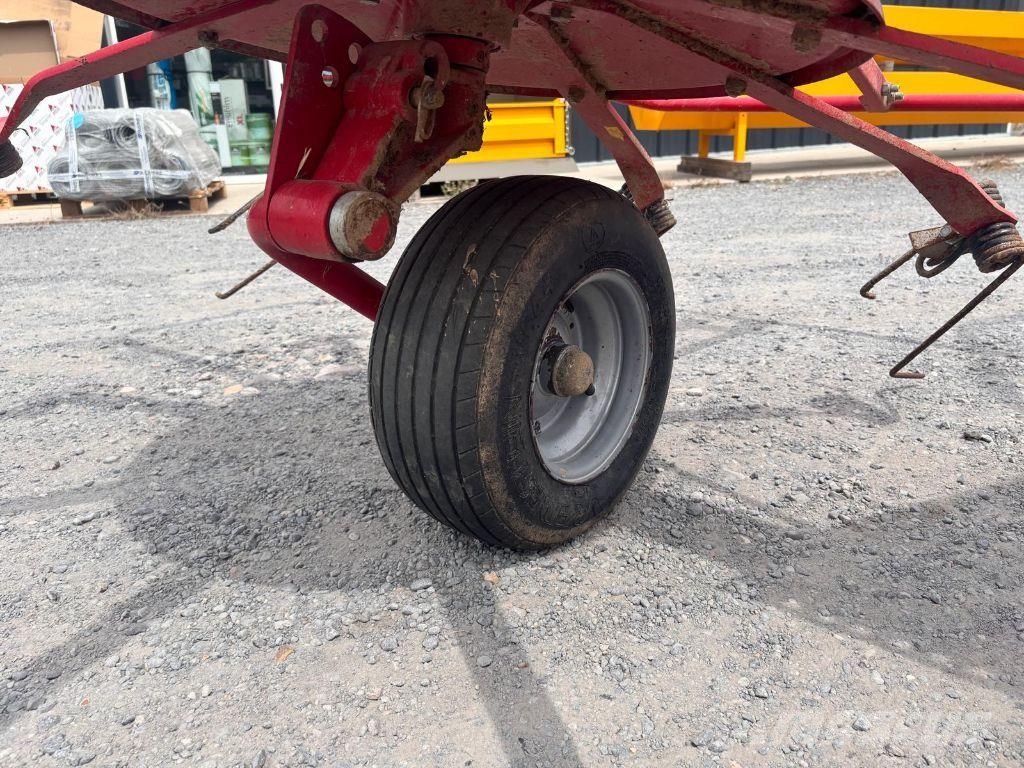 Lely Lotus 300 Vändare och luftare
