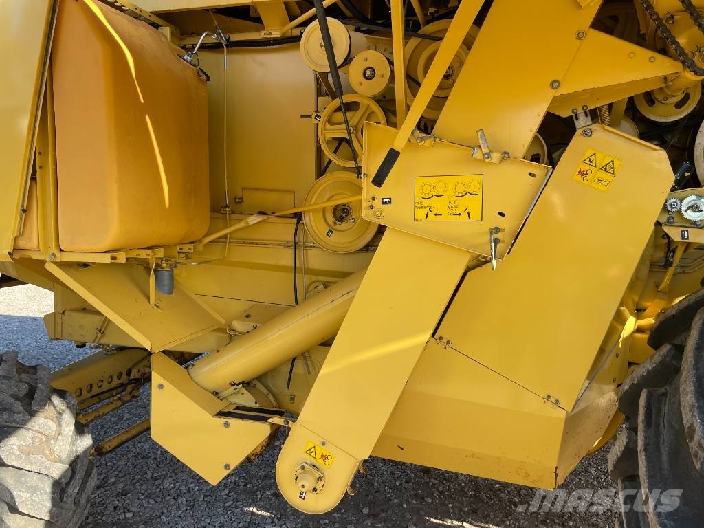 New Holland TX 66 Biçerdöverler