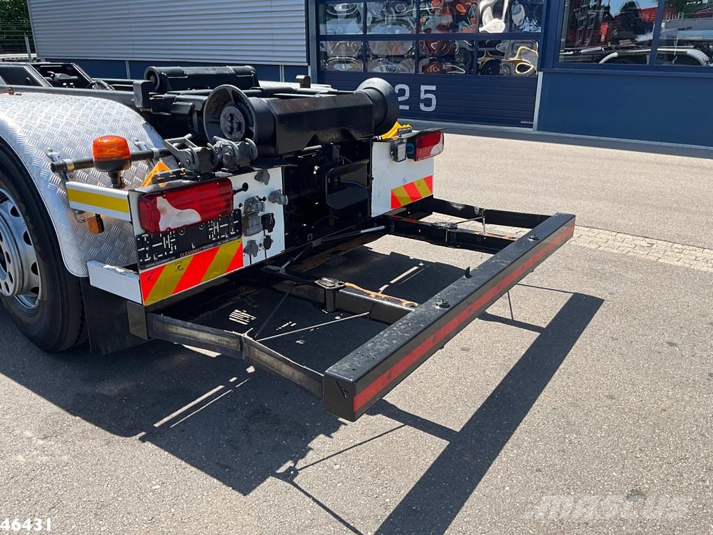 MAN TGS 26.420 Euro 6 HMF 21 Tonmeter laadkraan Just 1 Treileri ar āķi