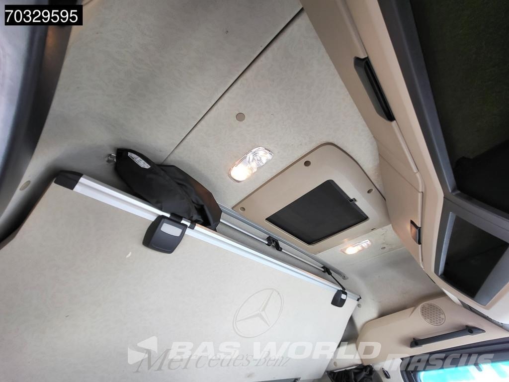 Mercedes-Benz Actros 2443 6X2 BigSpace Retarder Standklima ACC L Camiones tractor