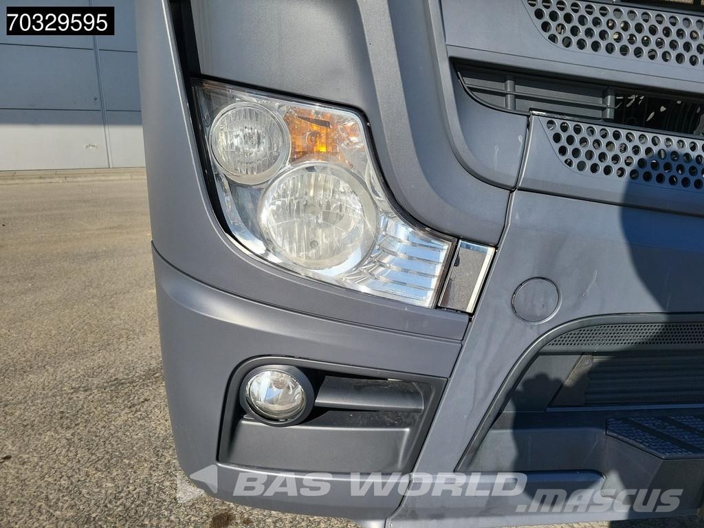 Mercedes-Benz Actros 2443 6X2 BigSpace Retarder Standklima ACC L Camiones tractor