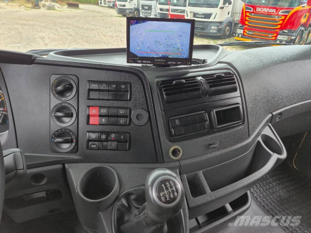 Mercedes-Benz Atego 1018 //HMF 525 K2/ Radio // Tiplad Crane trucks