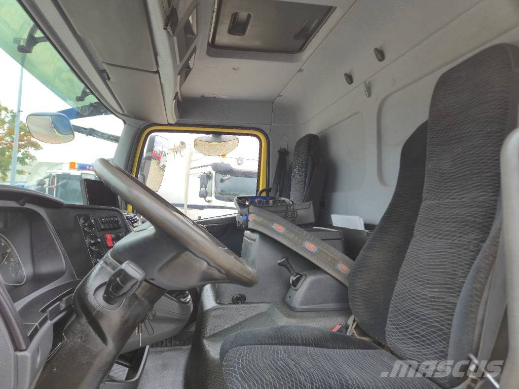 Mercedes-Benz Atego 1018 //HMF 525 K2/ Radio // Tiplad Crane trucks