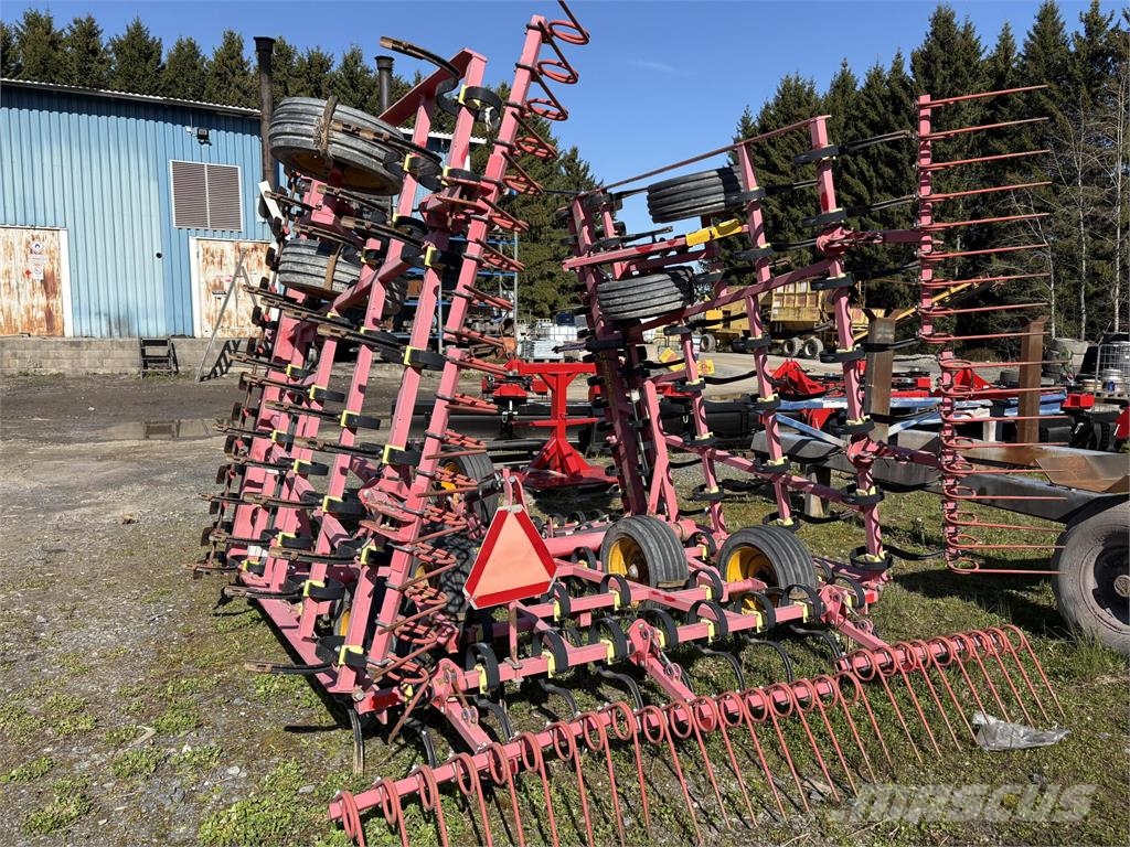 Väderstad NZ G Mk2 äes كاسحات