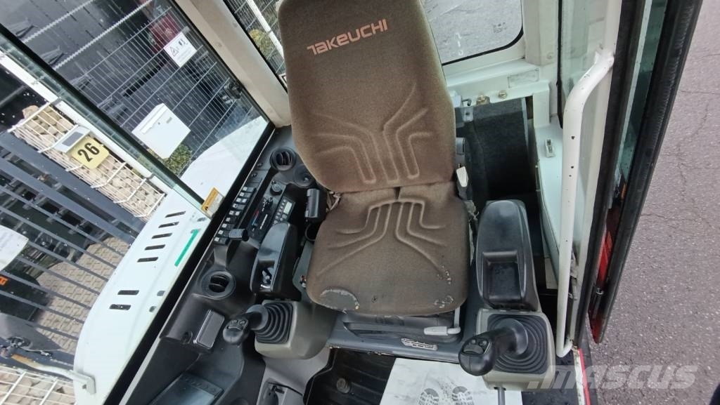 Takeuchi TB 260 Powertilt und Schnellwechsler MS 03, Radio Mini excavators < 7t (Mini diggers)
