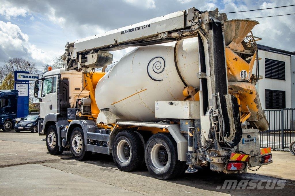 MAN TGS 32.400BB+LIEBHERR 8M³+BAND/TAPIS 16m Camiones hormigonera