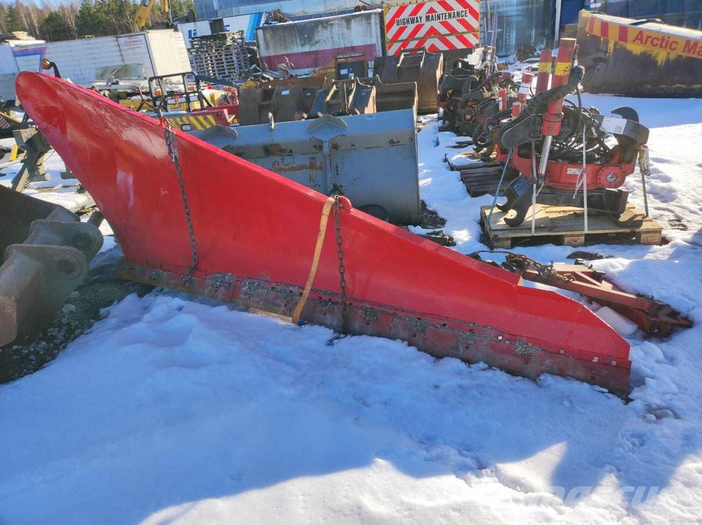 Svedala ARBRÅ HYDRAULIC STRAIGHT SNOW PLOW / LUMESAHK Snepræpareringsmaskiner