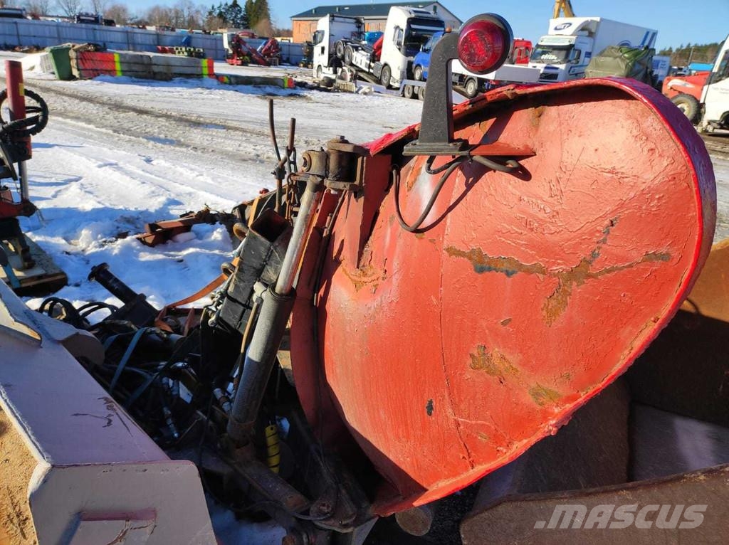 Svedala ARBRÅ HYDRAULIC STRAIGHT SNOW PLOW / LUMESAHK Snepræpareringsmaskiner