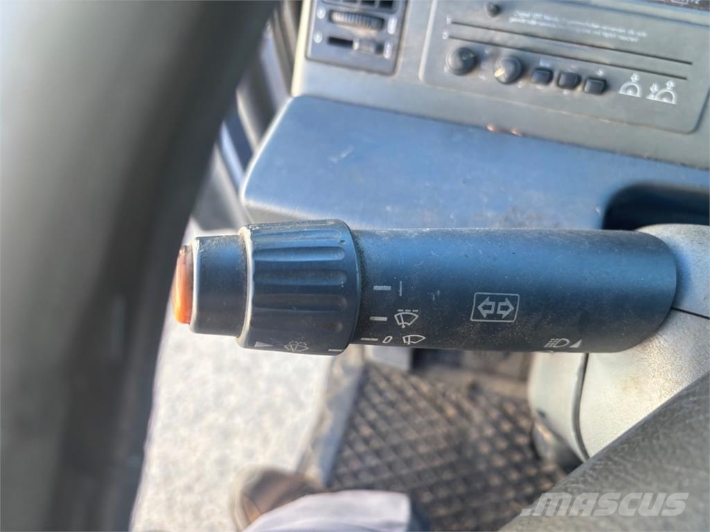 Mercedes-Benz ACTROS 1831 + CAPPELLOTO شاحنات بمقصورة وهيكل