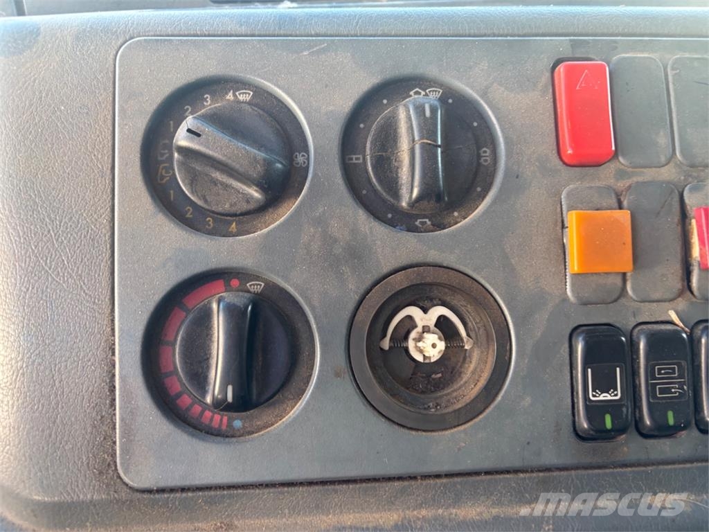 Mercedes-Benz ACTROS 1831 + CAPPELLOTO شاحنات بمقصورة وهيكل