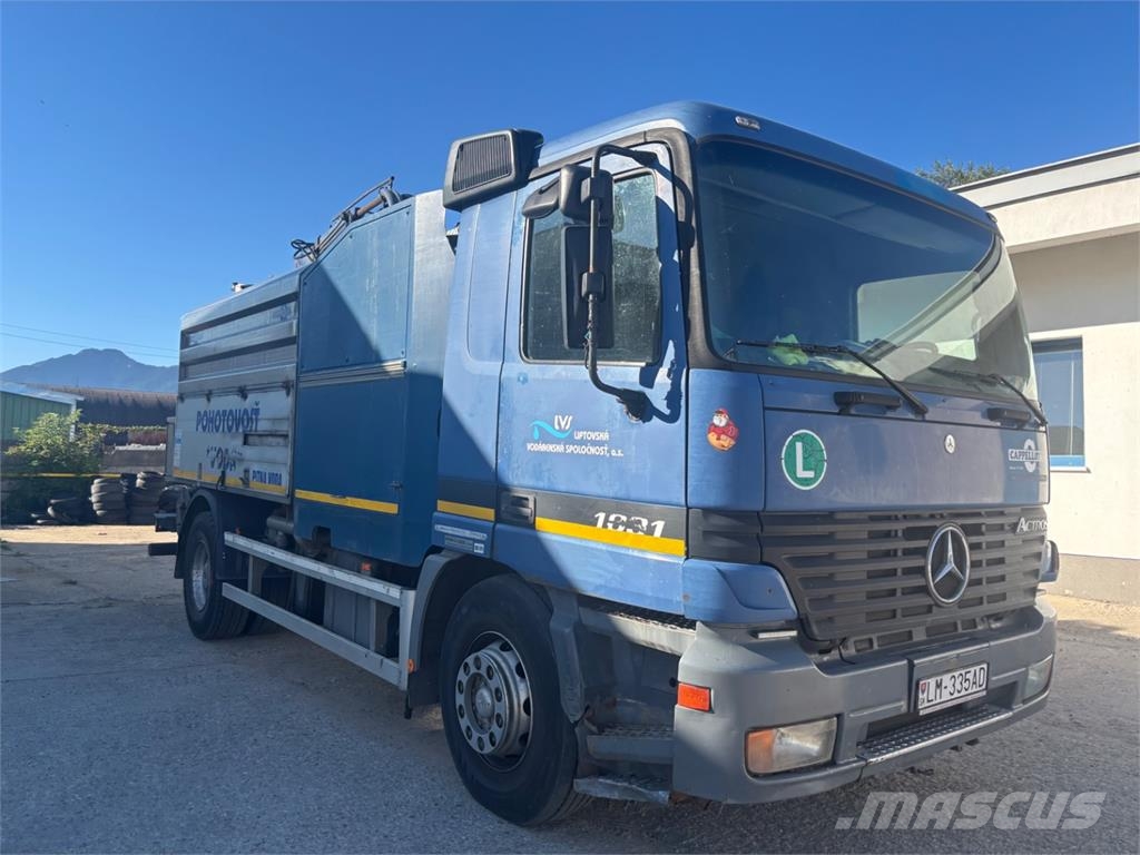 Mercedes-Benz ACTROS 1831 + CAPPELLOTO شاحنات بمقصورة وهيكل