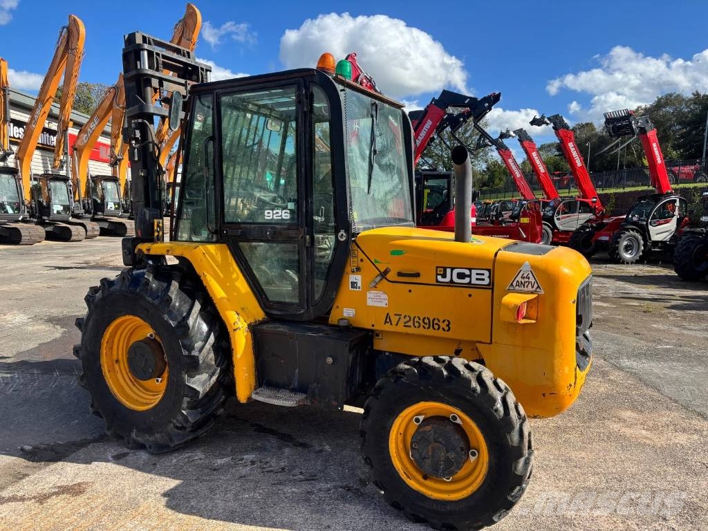 JCB 926 شاحنات الطرق الوعرة