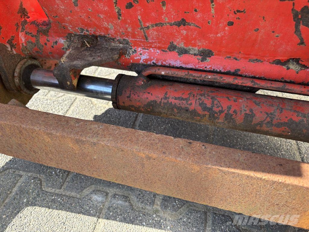 Manitou MLA628 Telescopic handlers