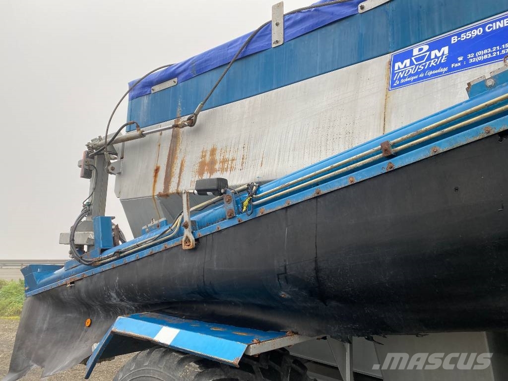  MDM  RE 813 Origine Française endommagé معدات فرد المواد المعدنية