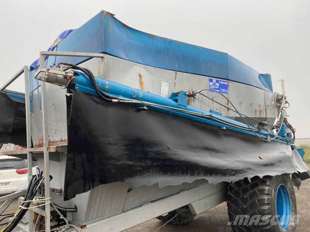  MDM  RE 813 Origine Française endommagé معدات فرد المواد المعدنية