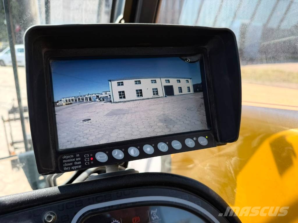 JCB 5.5-21 مناولات متداخلة