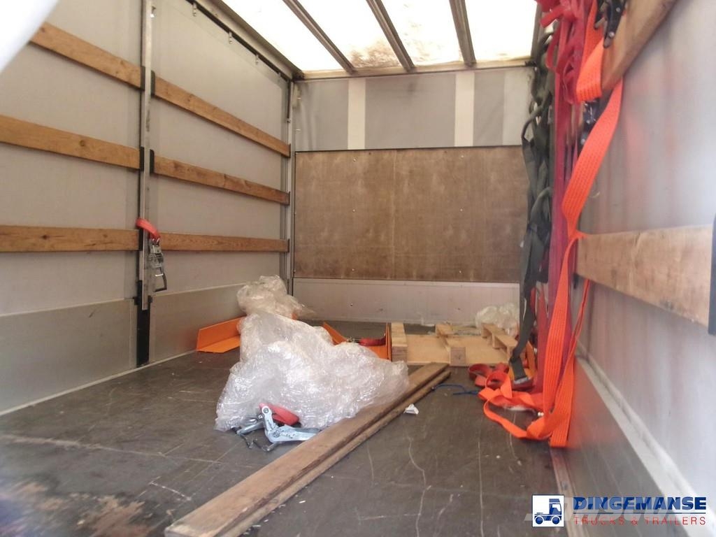 Volkswagen Crafter 4x2 curtain side van Euro 6 其他