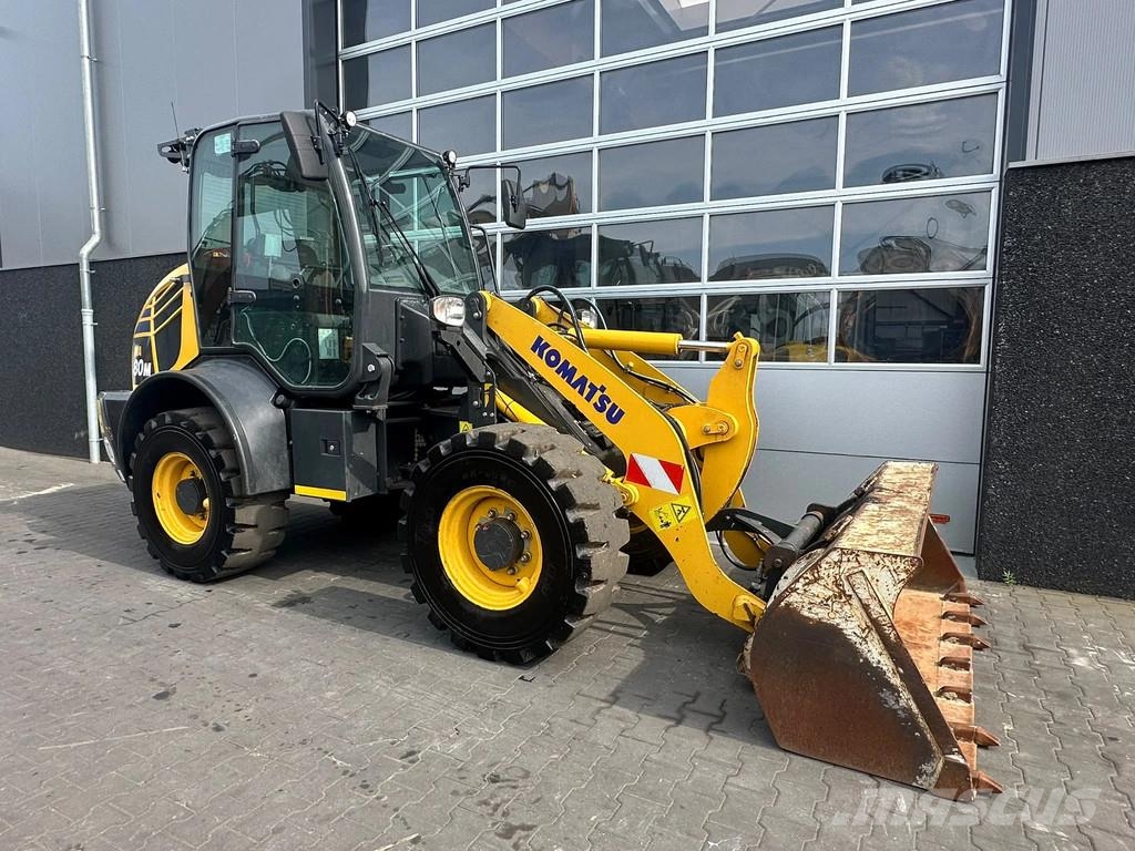 Komatsu WA80M-8 | A/C لوادر بعجل