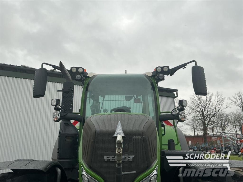 Fendt 724 VARIO S4 PROFI PLUS Трактори