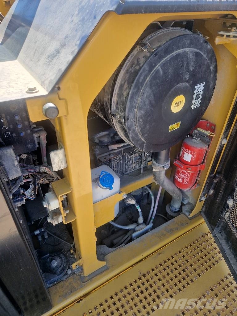 CAT 374FL Escavadeiras de esteiras