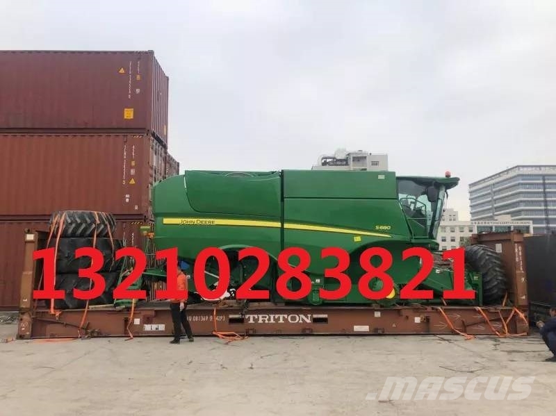 John Deere S680 Mähdrescher