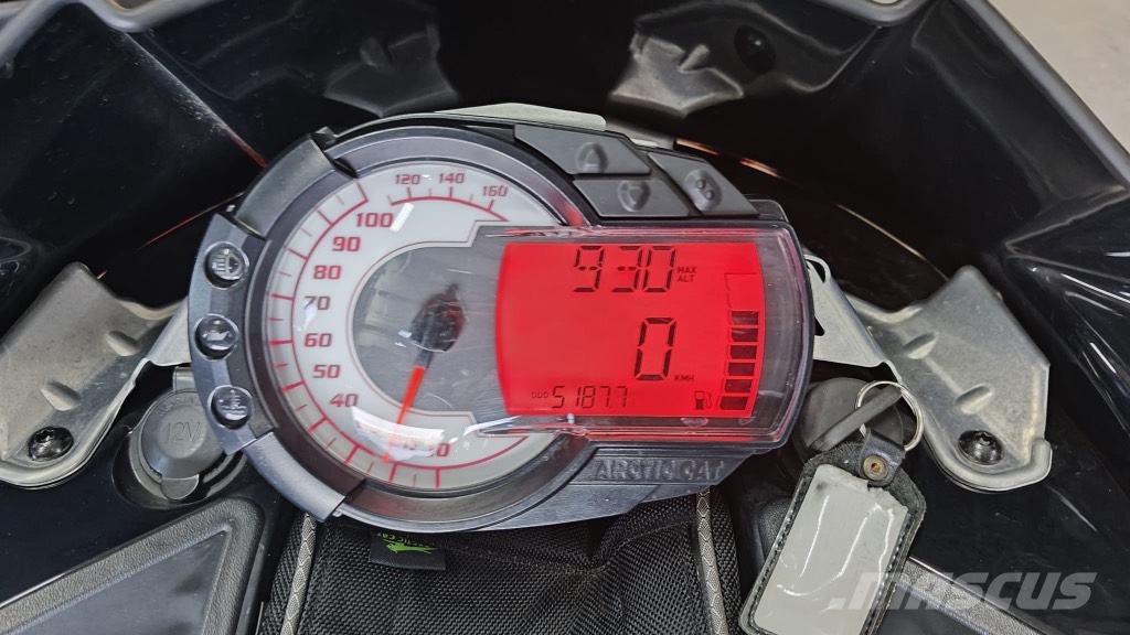 Arctic Cat 800 Sno Pro 794 مركبات عابرة البلاد