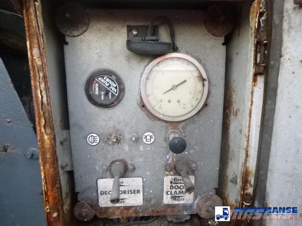 WHALE Vacuum tank inox 30 m3 / 1 comp + pump Poluprikolice cisterne