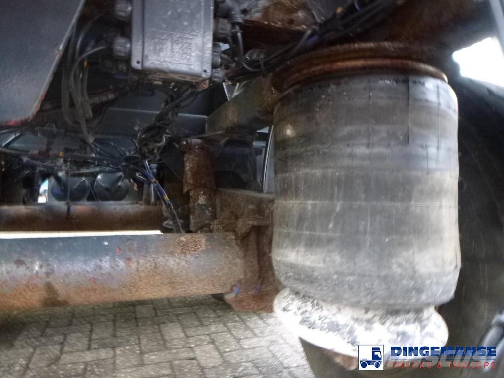 WHALE Vacuum tank inox 30 m3 / 1 comp + pump Poluprikolice cisterne