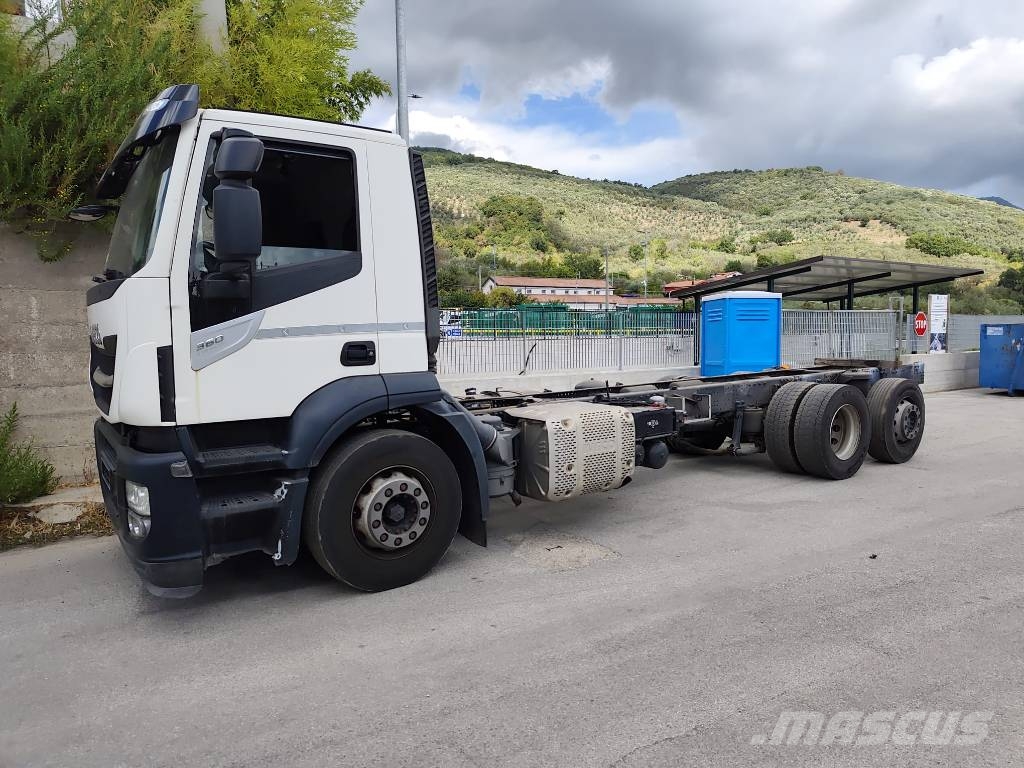 Iveco Stralis 260 S46 Vehicle transporters