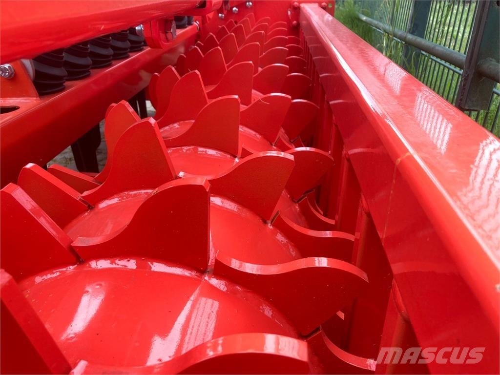 Maschio Delfino 2000 SCM + Compagna 1500 农业机械-其他