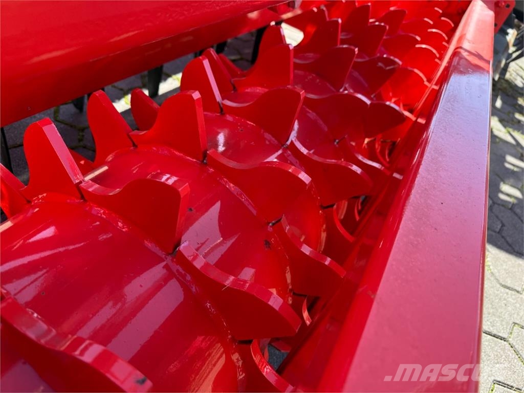 Maschio Delfino 2000 SCM + Compagna 1500 農業機械 -　その他