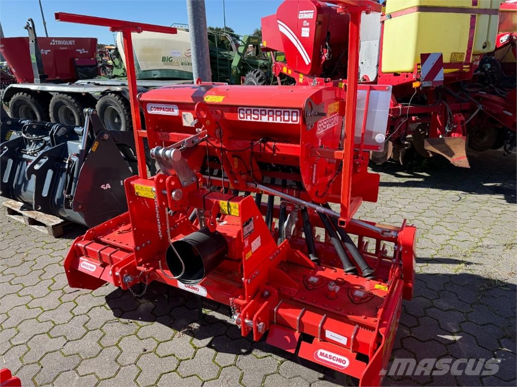 Maschio Delfino 2000 SCM + Compagna 1500 農業機械 -　その他