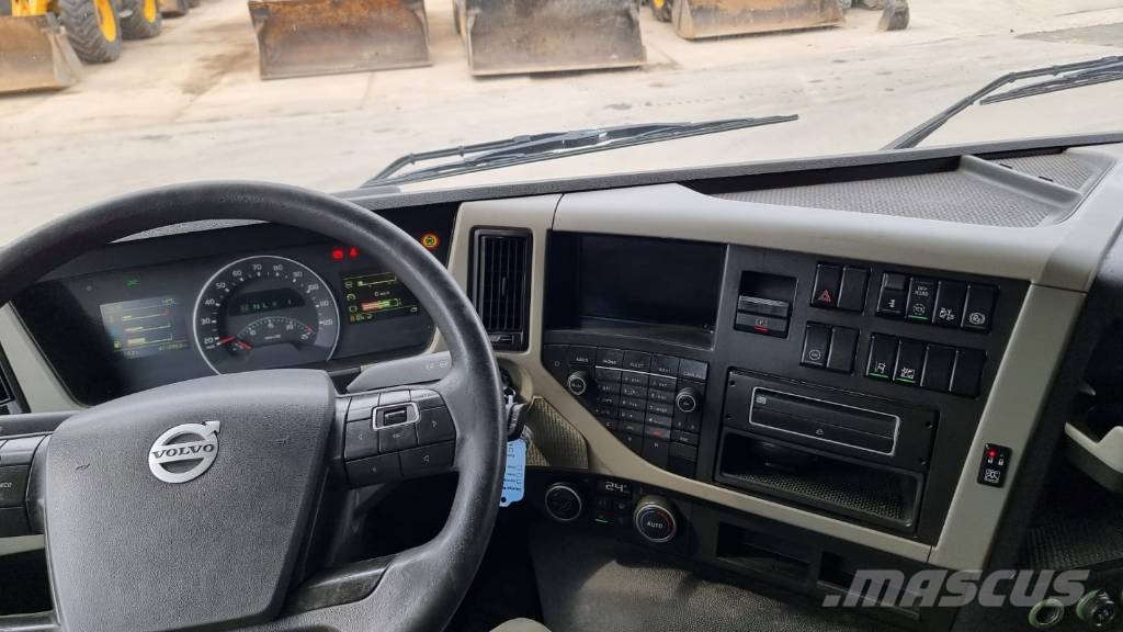 Volvo FM 340 Camiones con caja de remolque