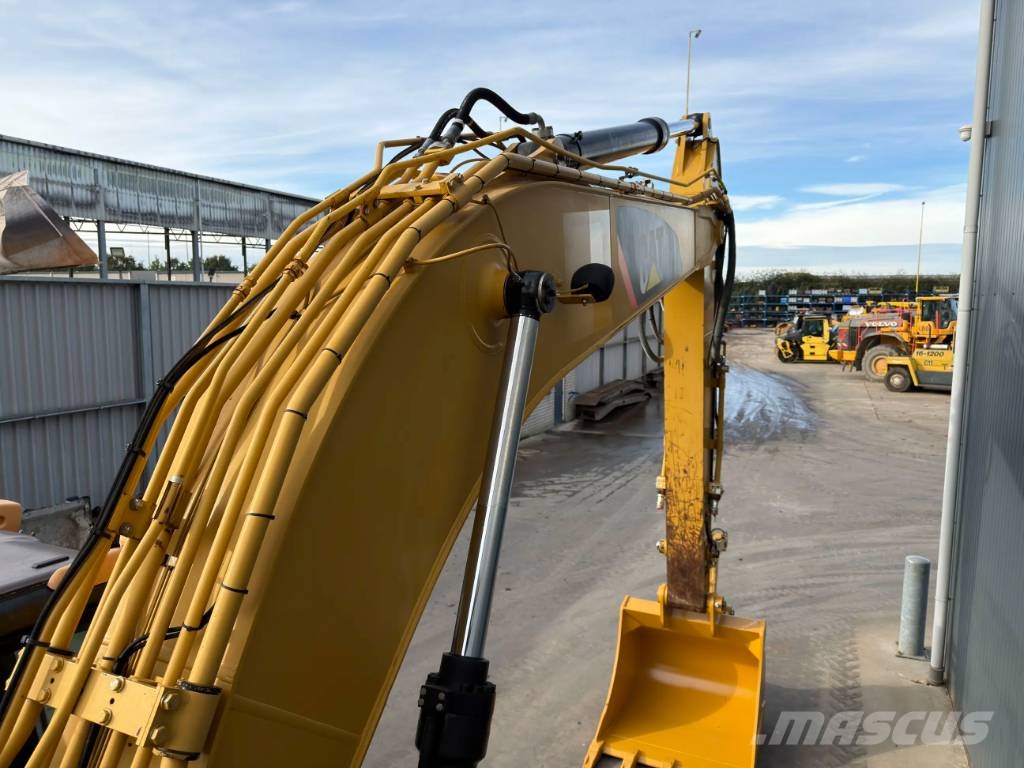 CAT 320D L Bageri guseničari