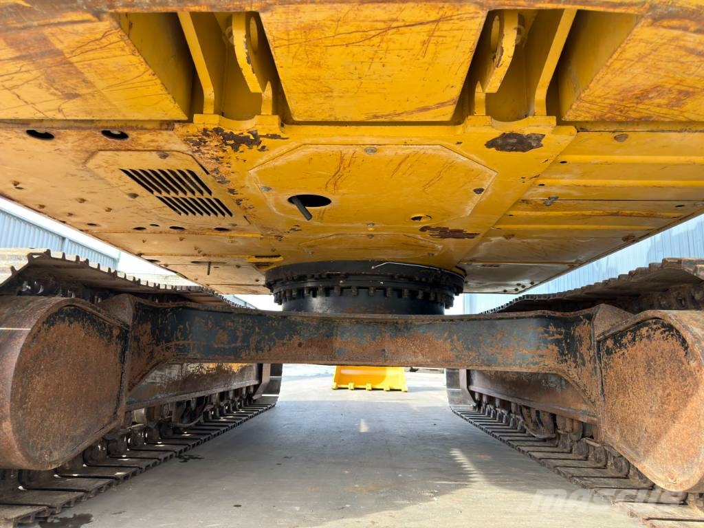 CAT 320D L Bageri guseničari