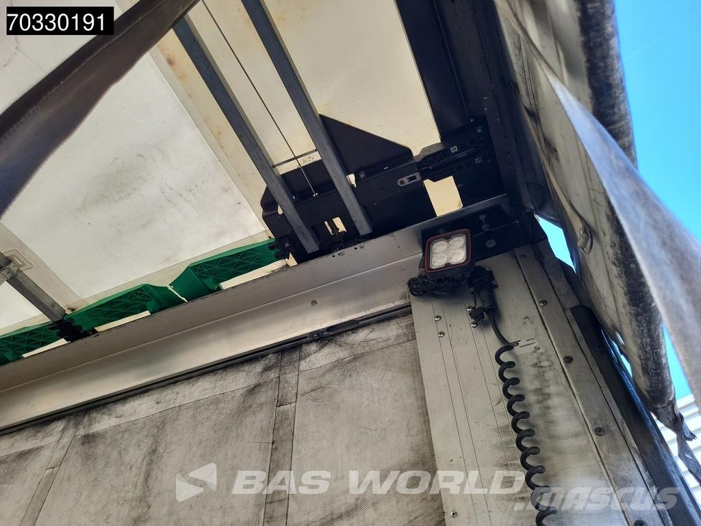 Volvo FM 420 6X2 Curtainsides 2500kg Ladebordwand Lift+s Camiones de caja de lona