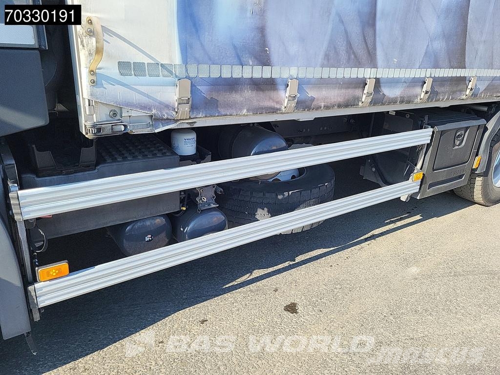 Volvo FM 420 6X2 Curtainsides 2500kg Ladebordwand Lift+s Camiones de caja de lona