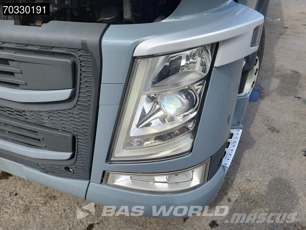 Volvo FM 420 6X2 Curtainsides 2500kg Ladebordwand Lift+s Camiones de caja de lona
