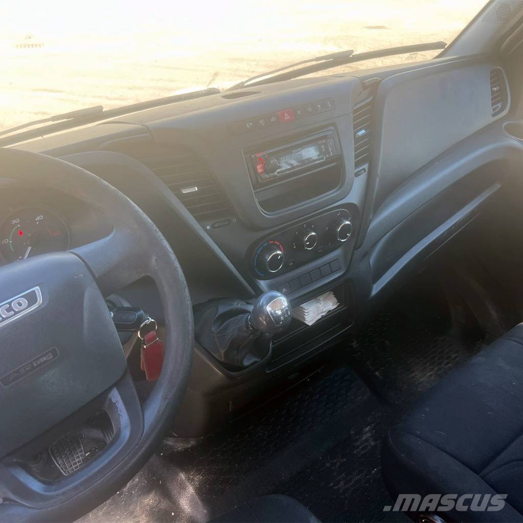Iveco Daily 35 C13 Bañeras basculantes usadas