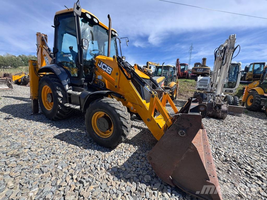 JCB 3 CX Kaivurikuormaajat