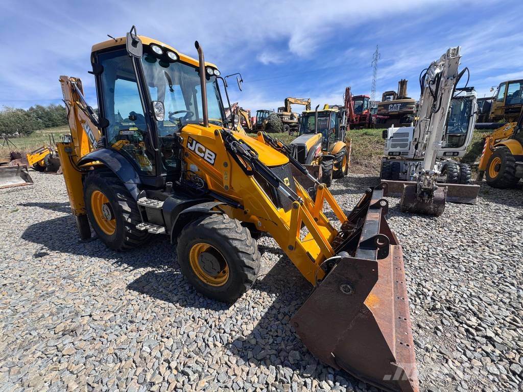 JCB 3 CX Kaivurikuormaajat