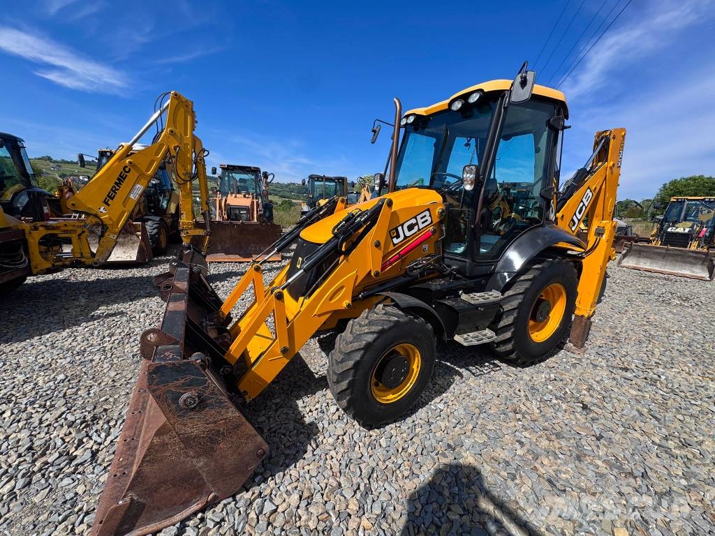JCB 3 CX Kaivurikuormaajat