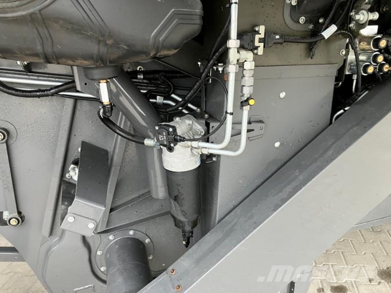CLAAS TRION 640 Θεριζοαλωνιστικές μηχανές
