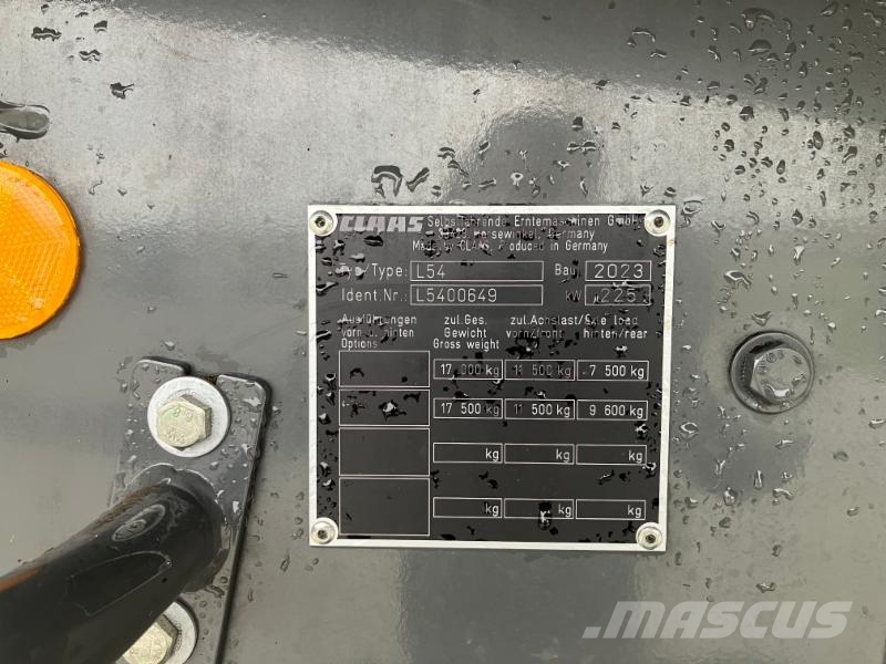 CLAAS TRION 640 Θεριζοαλωνιστικές μηχανές