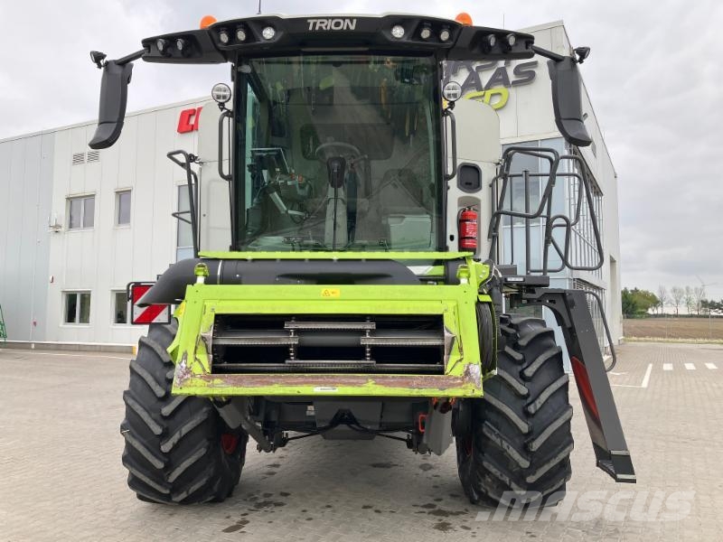 CLAAS TRION 640 Θεριζοαλωνιστικές μηχανές
